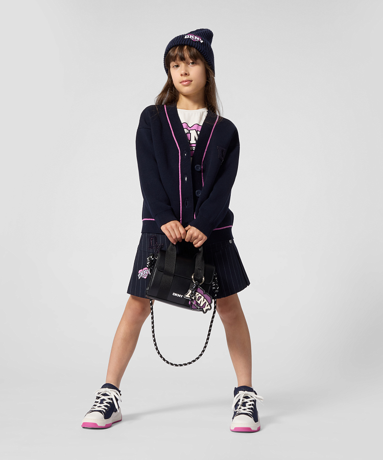 DKNY